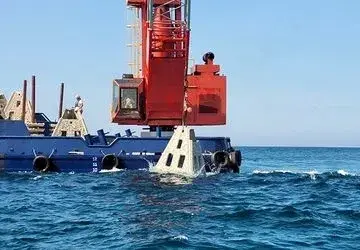Walter Marine deploying artificial reef modules off Pensacola, Florida
